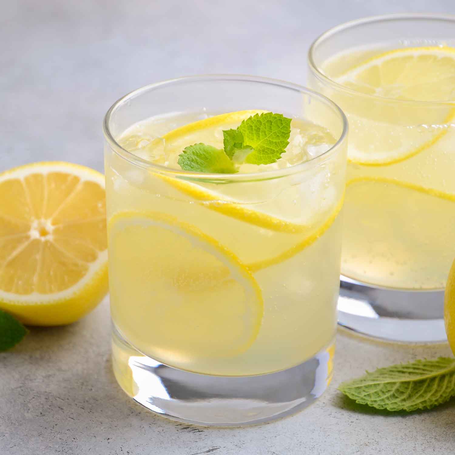 Limoncello Spritz